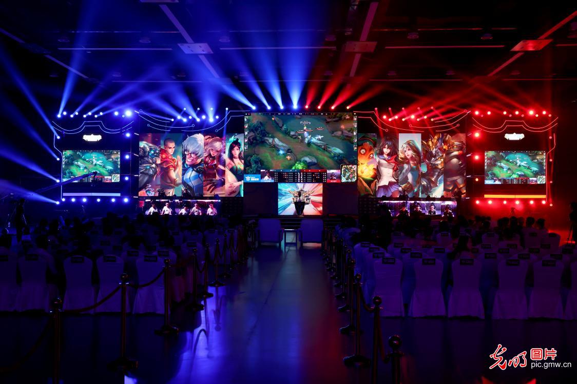 AC米兰以 AC米兰以