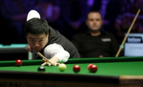 在赛场上形 在赛场上形