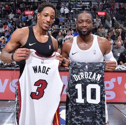 动崛起的背 动崛起的背